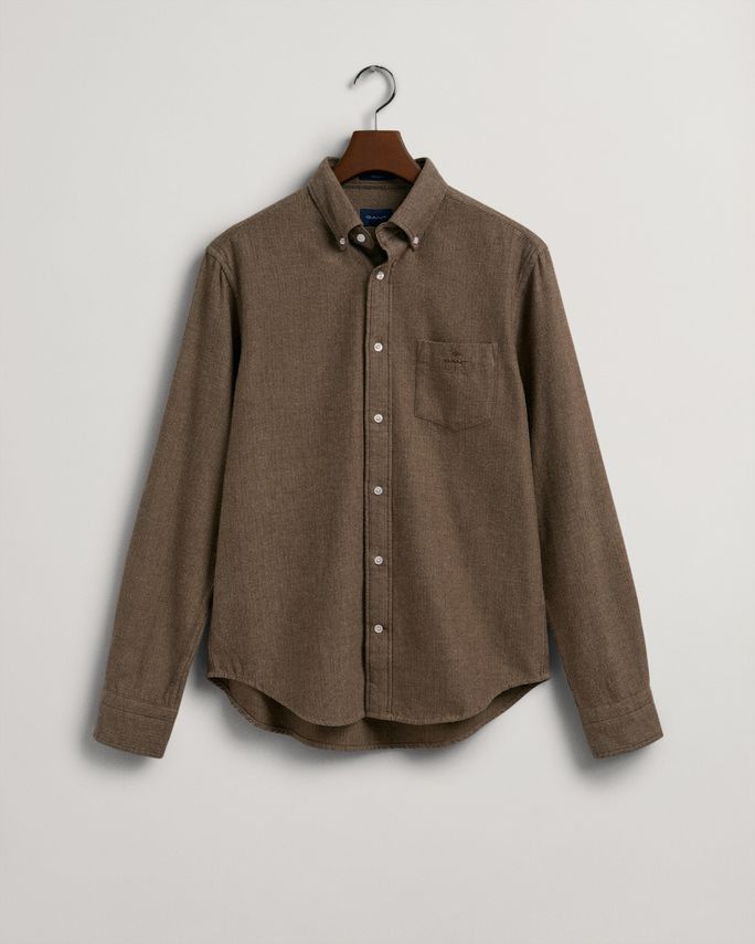 D1 Reg Ut Herringbone Skjorte fra GANT på tilbud!