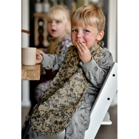 Mikk Line Lang Hagesmæk Dino Olive Gray fra Mikk-line