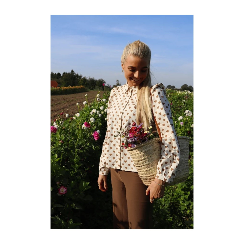 Liberte Dame Bluse Flora   Brown Heart fra Liberté