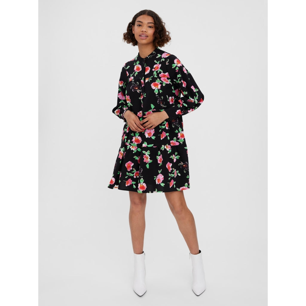 Dame Kjole Vmhyms   Black Hyms fra Vero Moda