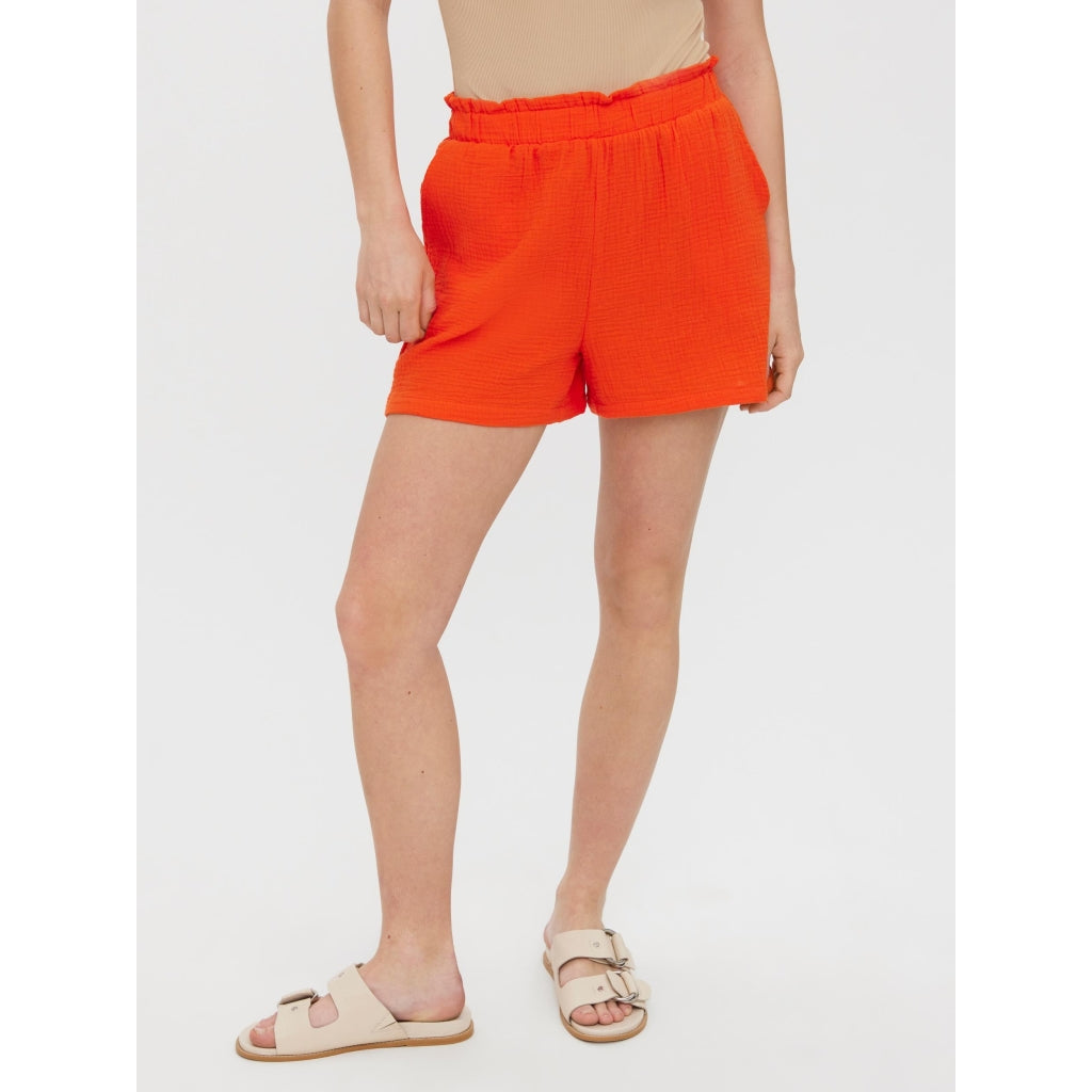 Dame Shorts Vmnatali   Cherry Tomato fra Vero Moda