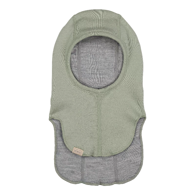 Voksiâ® Wool Balaclava   Misty Green fra Voksi Tøj