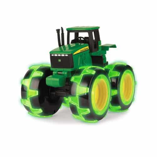 Monster Treads Light Wheels 8" fra John Deere