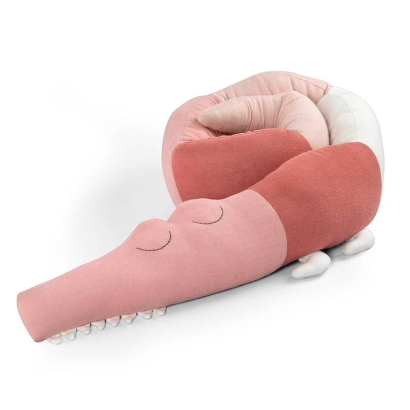 Strikket Pude, Sleepy Croc, Blossom Pink fra Sebra