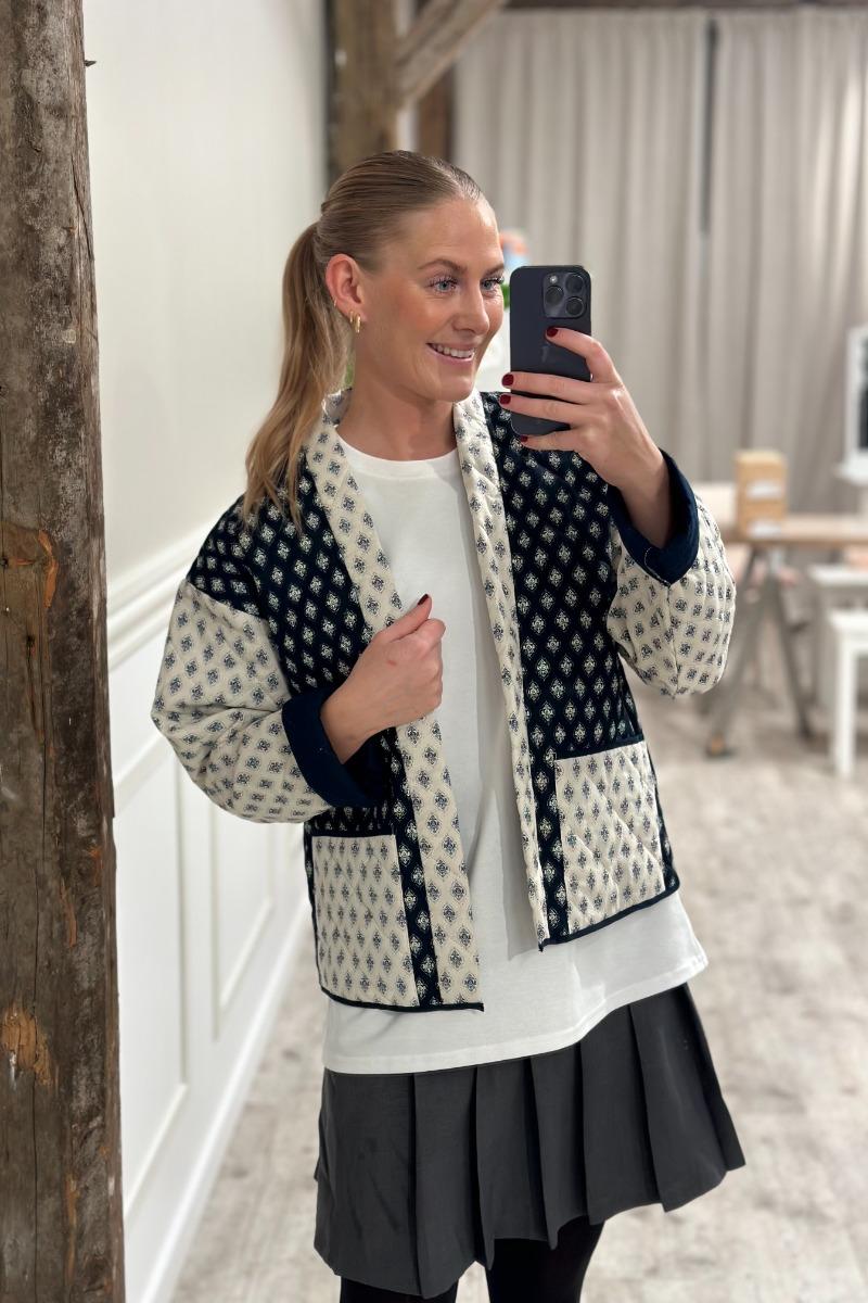Jakke   Avalon L S Quilted Jacket   Egret fra Jdy