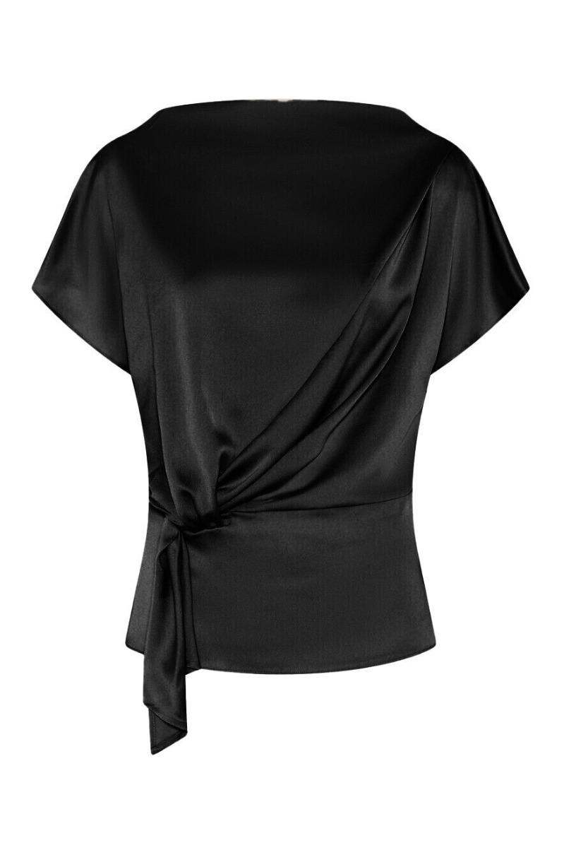 T Shirt   Acaciabbtinja Blouse   Black fra Bruuns Bazaar