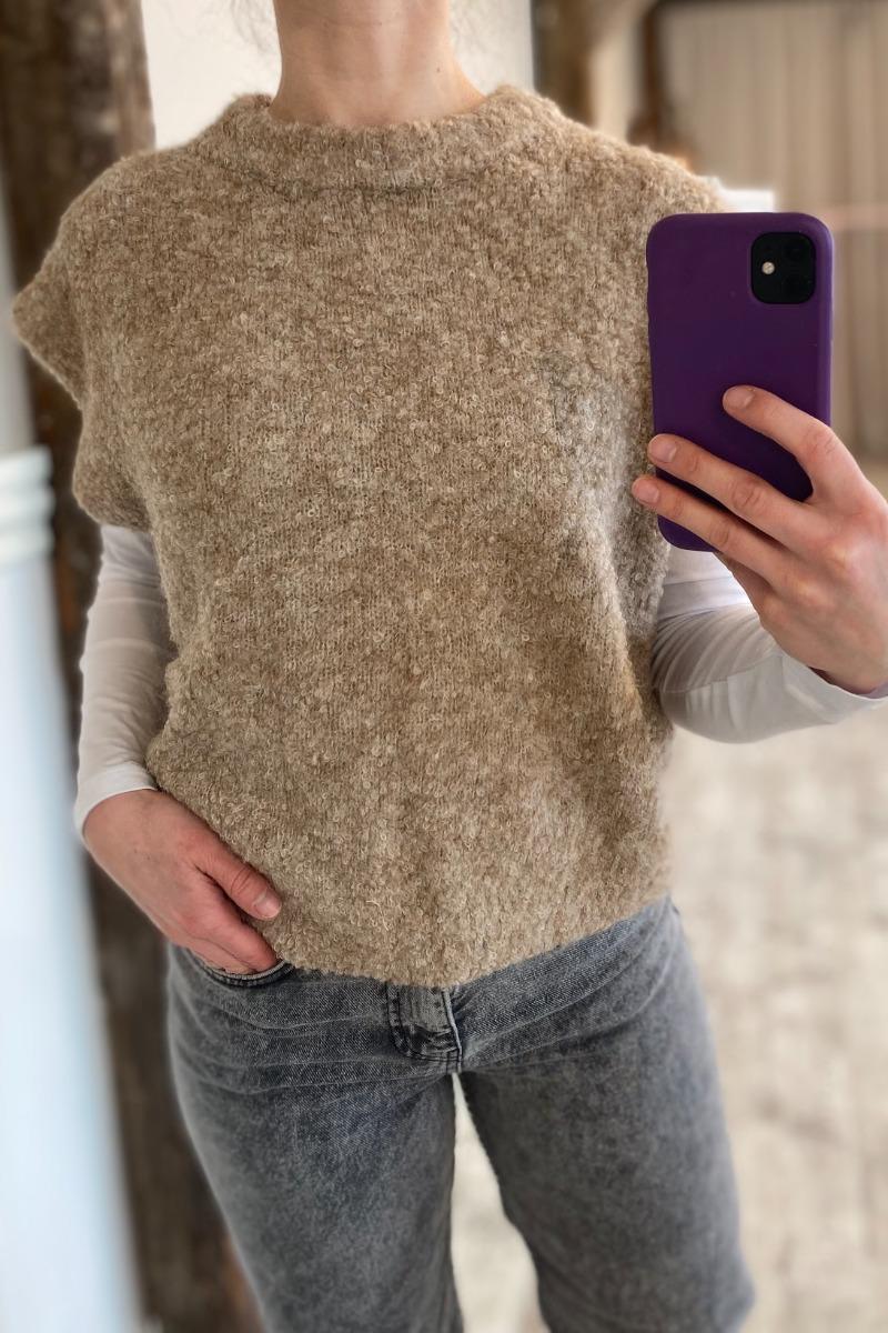A View   Strik   Patrisia New Knit Vest   Light Brown fra A-view
