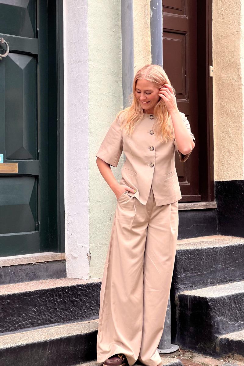 Blazer   Kasundra Blazer   Oyster fra Noella