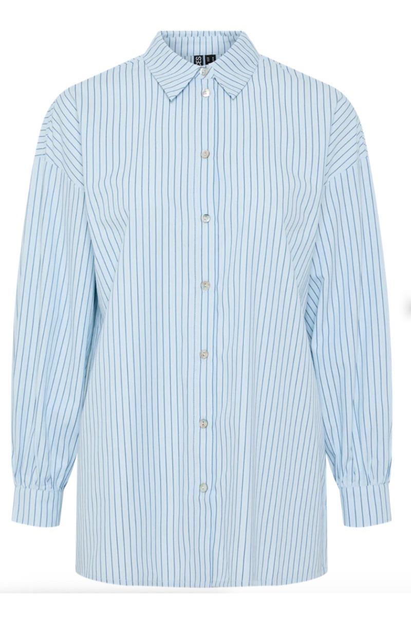 Skjorte   Pc Folli Ls Oversized Shirt   Aloe Wash fra Pieces