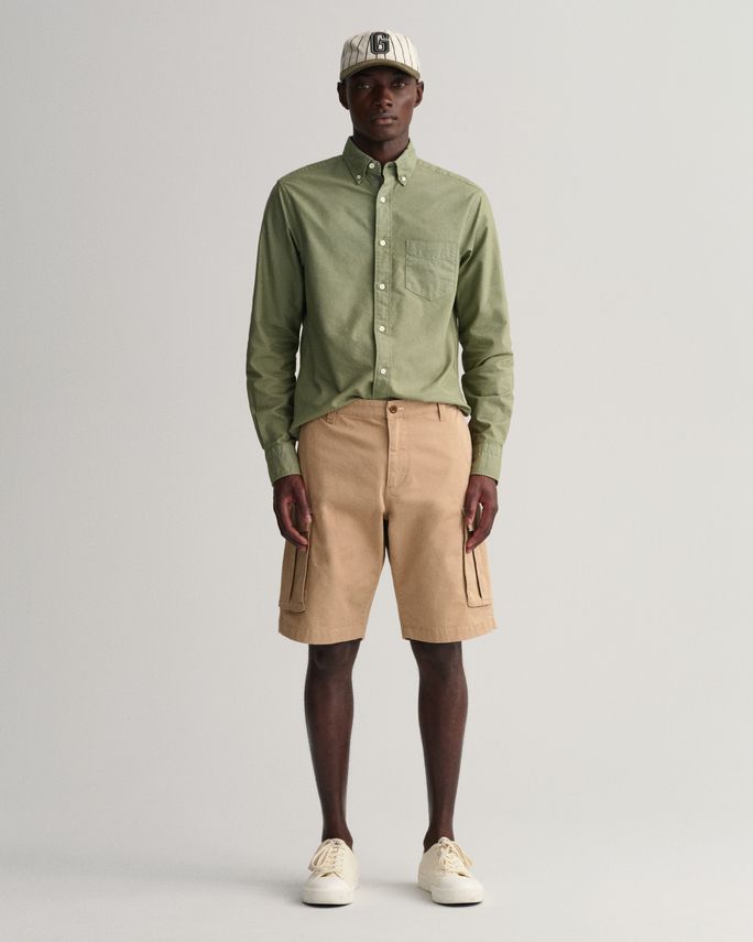 D1. Relaxed Twill Cargo Shorts fra Gant