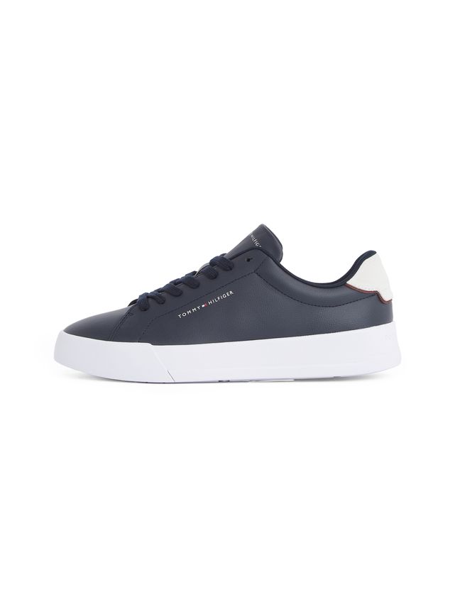 Th Court Lth Detail Ess fra Tommy Hilfiger