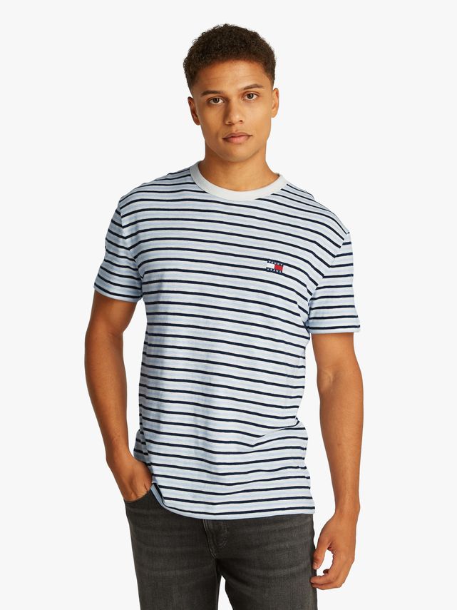 Tjm Reg Ringer Badge Tee fra Tommy Jeans