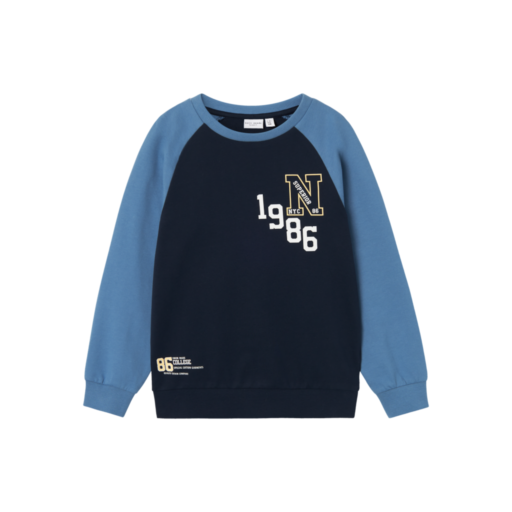 Sweatshirt Vildar Dark Sapphire fra Name It
