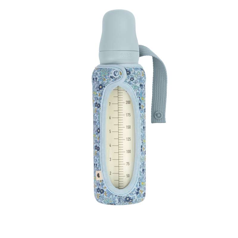 Bottle   Sleeve Til Sutteflaske   Stor   225 Ml.   Chamomile Lawn Baby Blue fra Bibs