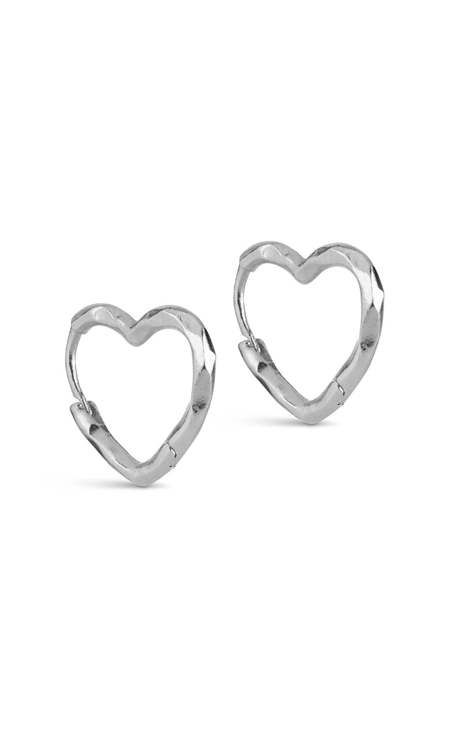 øreringe   Organic Heart Small   Silver Colour fra Enamel Copenhagen