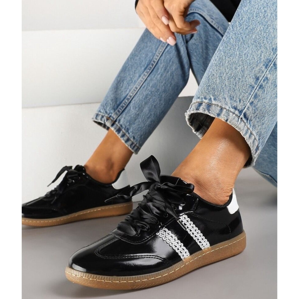 Gloria Dame Sneakers A 110   Black fra Shoes
