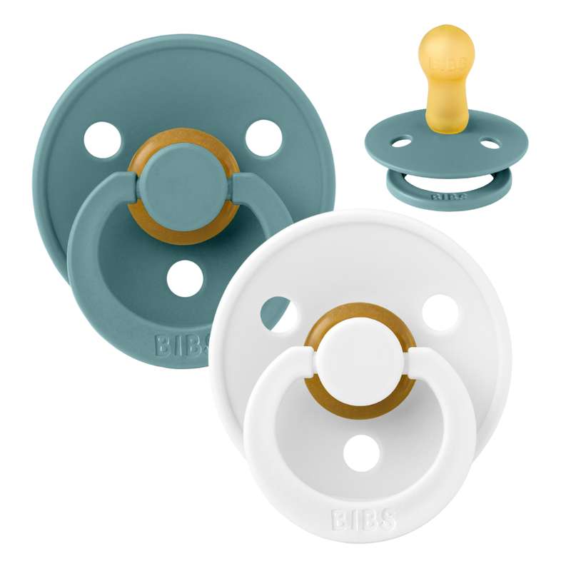 Rund Colour Sut 2 Pak Str. 2 Naturgummi Island Sea White fra Bibs