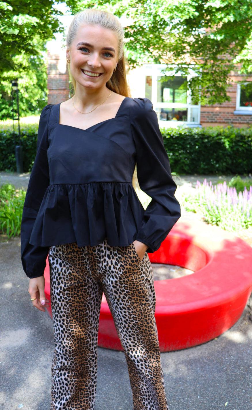 Liberte Bluse   Amber Ls   Black fra Liberté