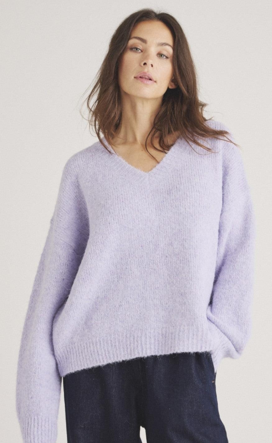 Strik   Kiri   Lavender Frost fra Luxzuz
