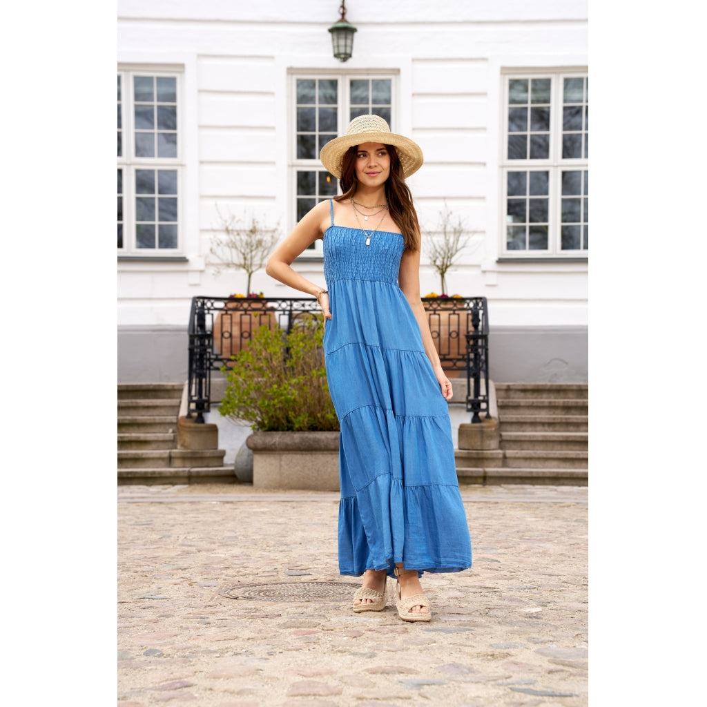 Dame Kjole Mdceleonora Medium Blue fra Marta Du Chateau
