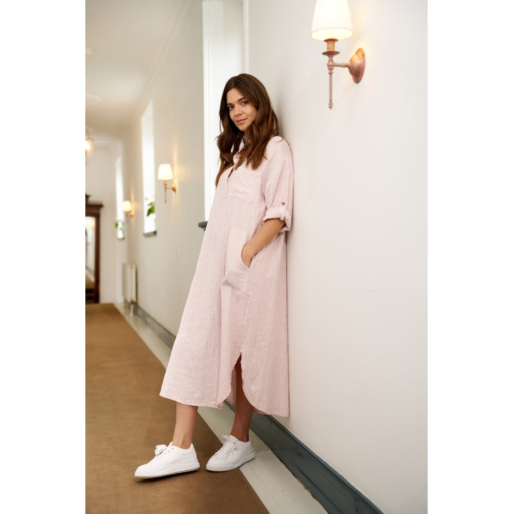 Dame Kjole Mdcness   Rose Whitestripe fra Marta Du Chateau