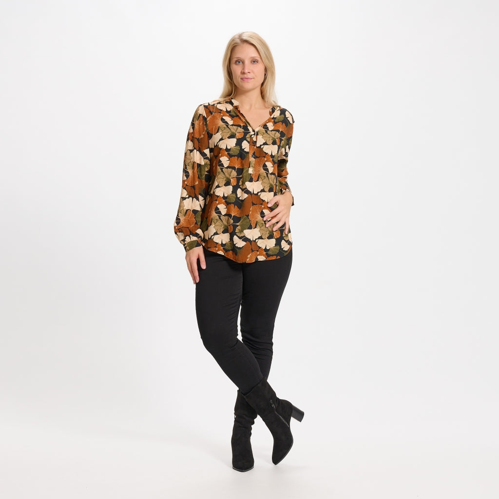 Dame Skjorte   8128   Black Tabacco fra Marta Du Chateau