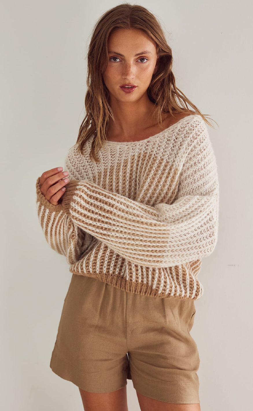 Strik   Lillie   Cheyenne Sand Stripe fra Noella