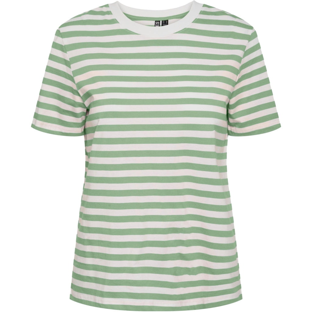 Dame Tee Pcria   Quiet Green Bright White fra Pieces