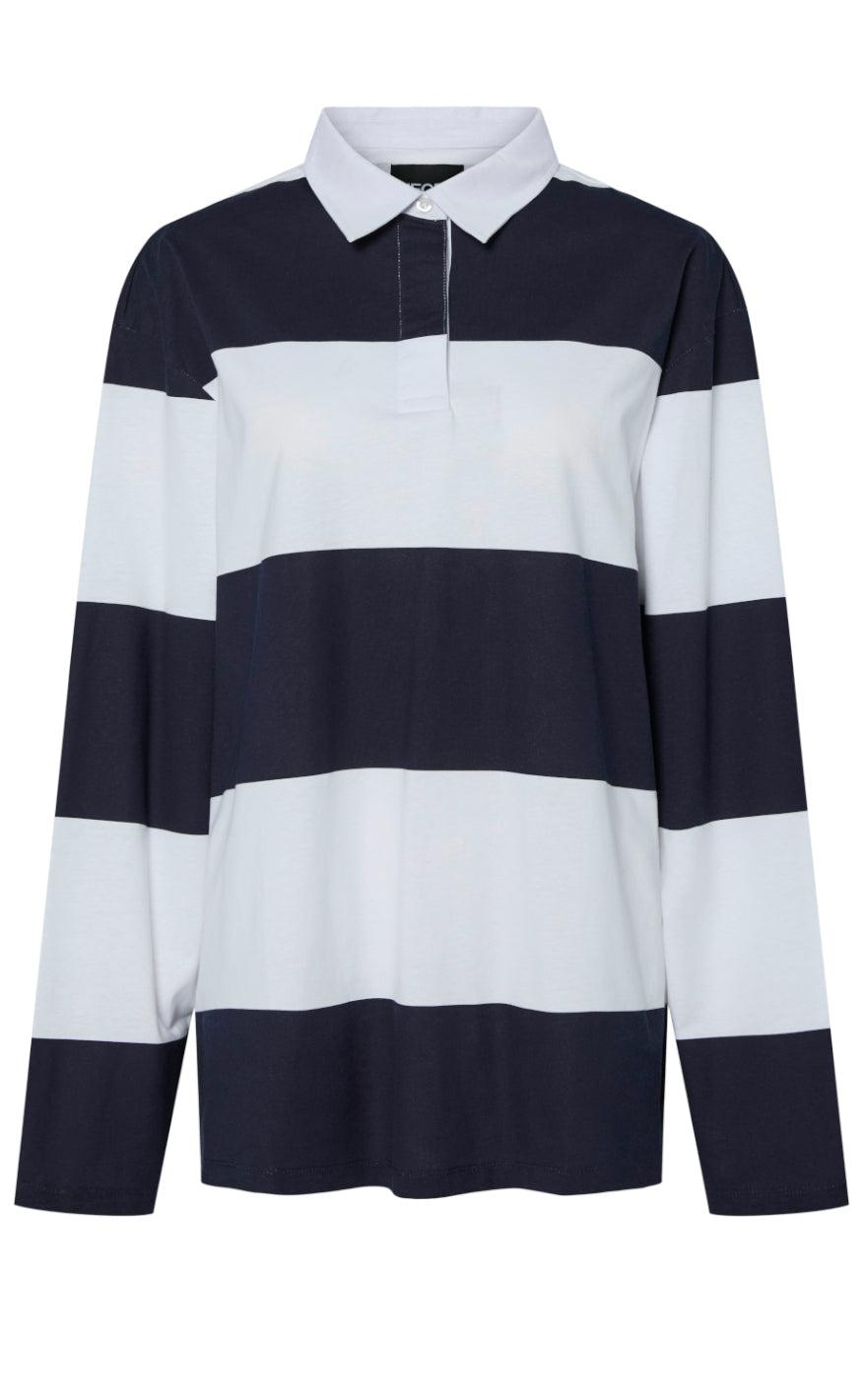Bluse Frida Maritime Blue White fra Pieces