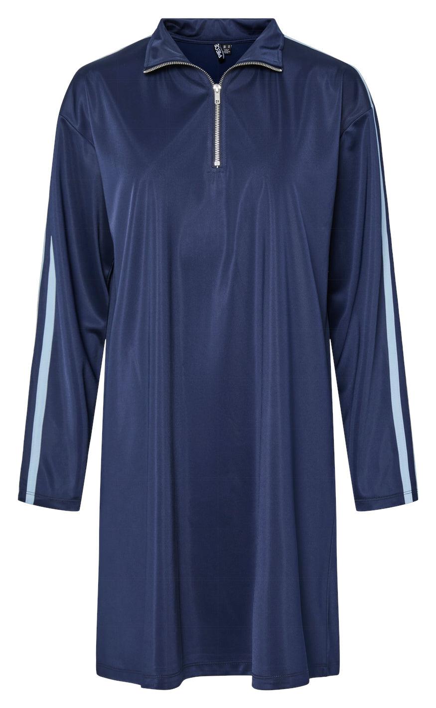 Kjole   Grace   Maritime Blue Cashmere Blue Stripe fra Pieces