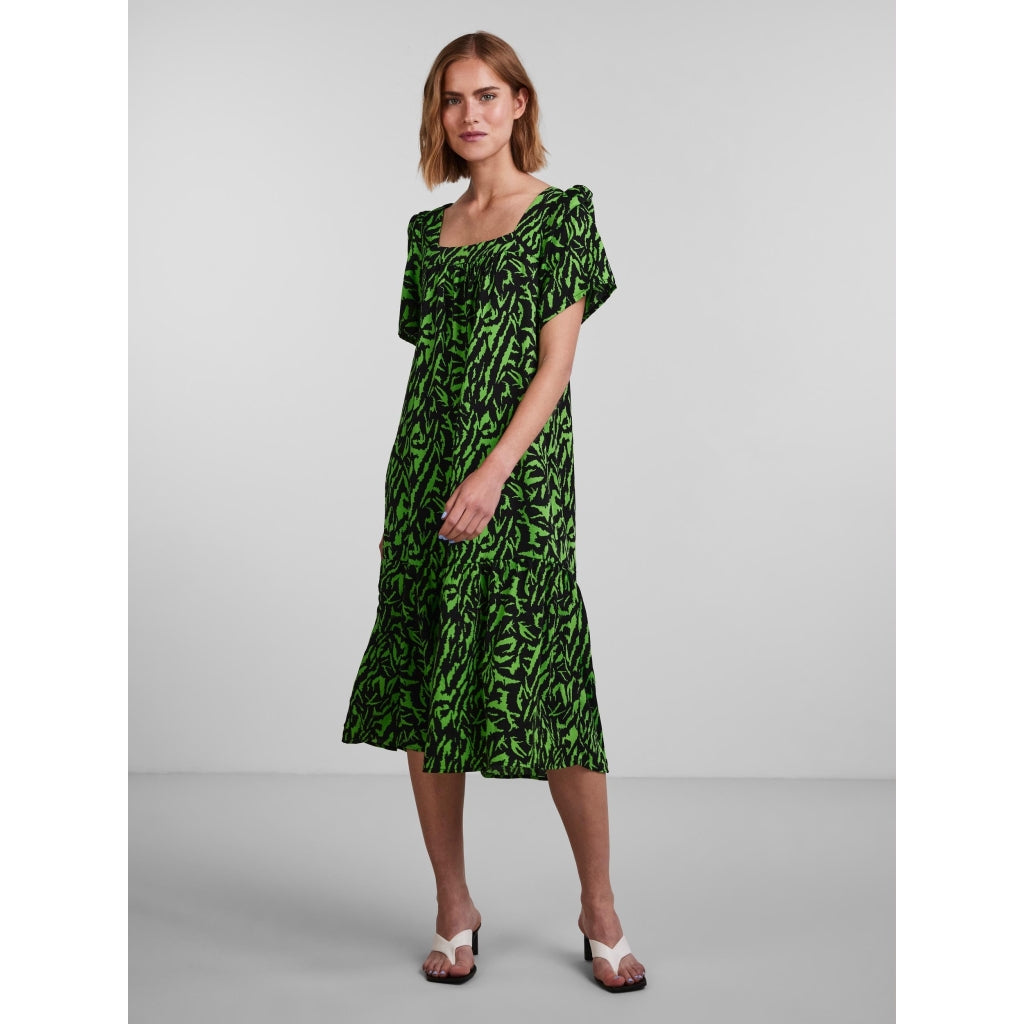 Dame Kjole Pclonse Black Green fra Pieces