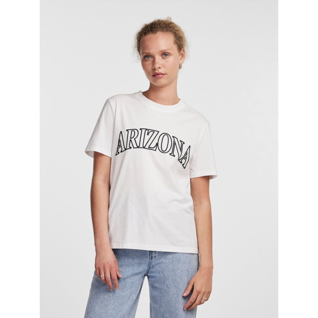 Dame T Shirt Pcfreya Bright White Print: Black fra Pieces