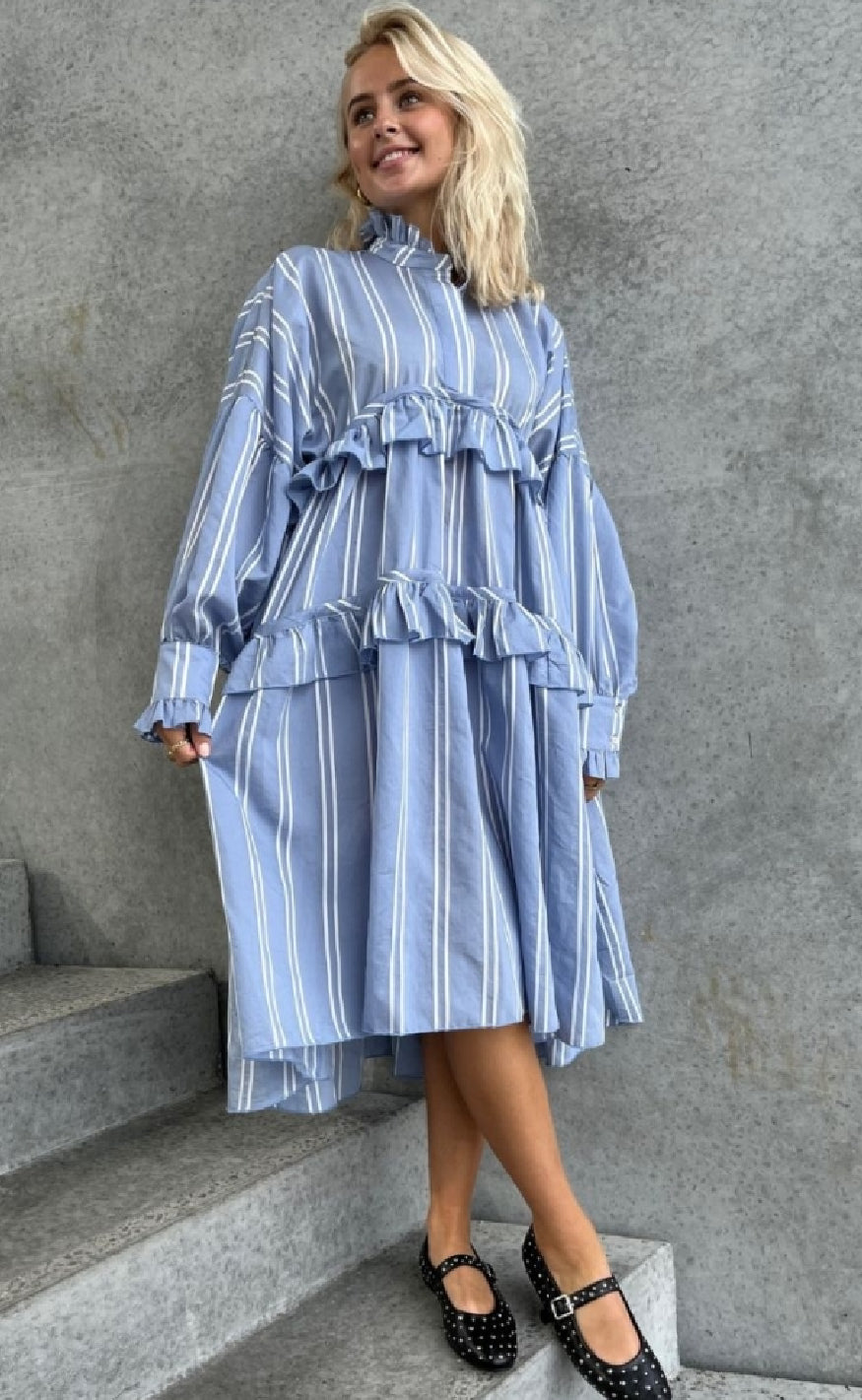 Kjole   Star   Light Blue fra Stories From The Atelier
