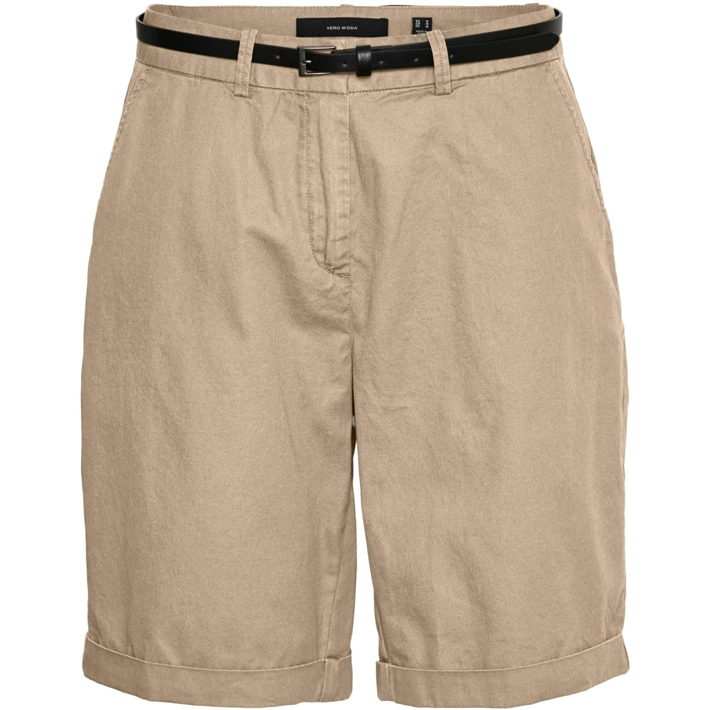 Dame Vmflashino Mr Regular Bermuda Shorts   Irish Cream fra Vero Moda