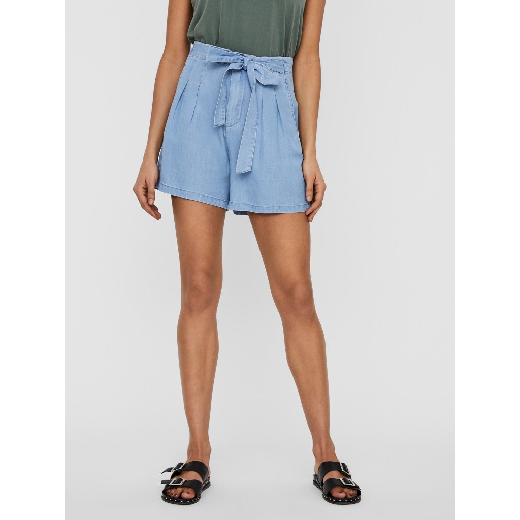 Dame Shorts Vmmia   Light Blue Denim fra Vero Moda