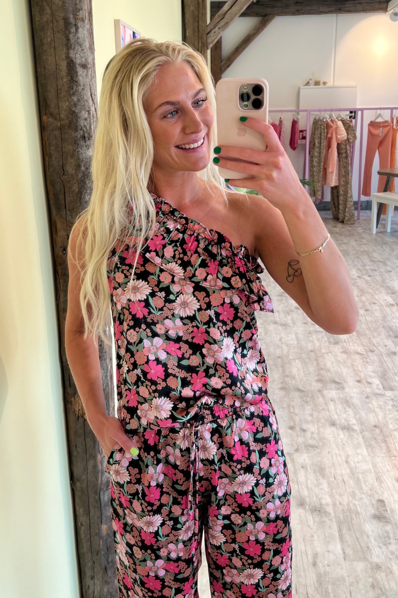 Top   Josefine Flower Top   Black Flowerprint fra Continue