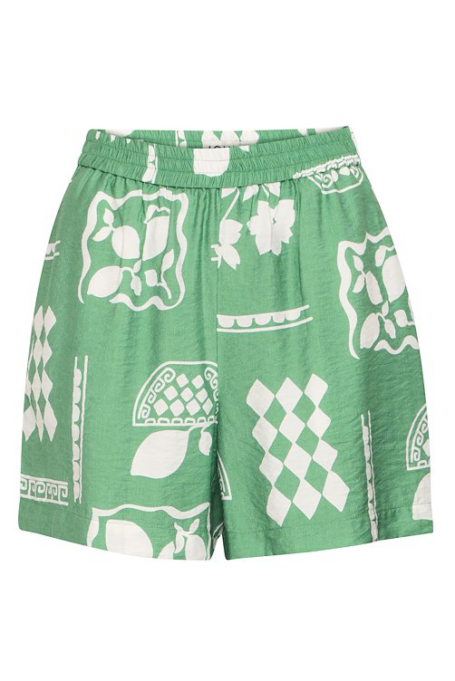 Shorts   Ih Yetta Sho   Pine Green Resort fra Ichi