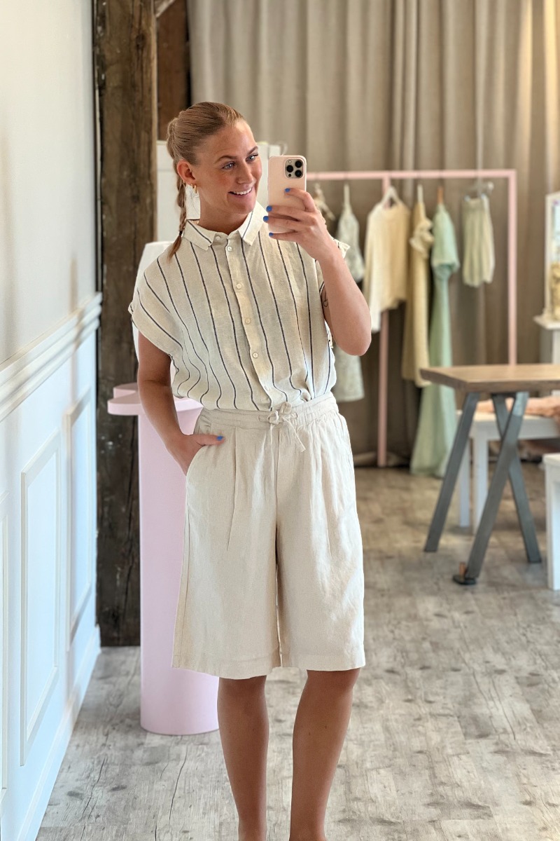 Shorts   Ih Linno Sho2   Natural Ecru fra Ichi