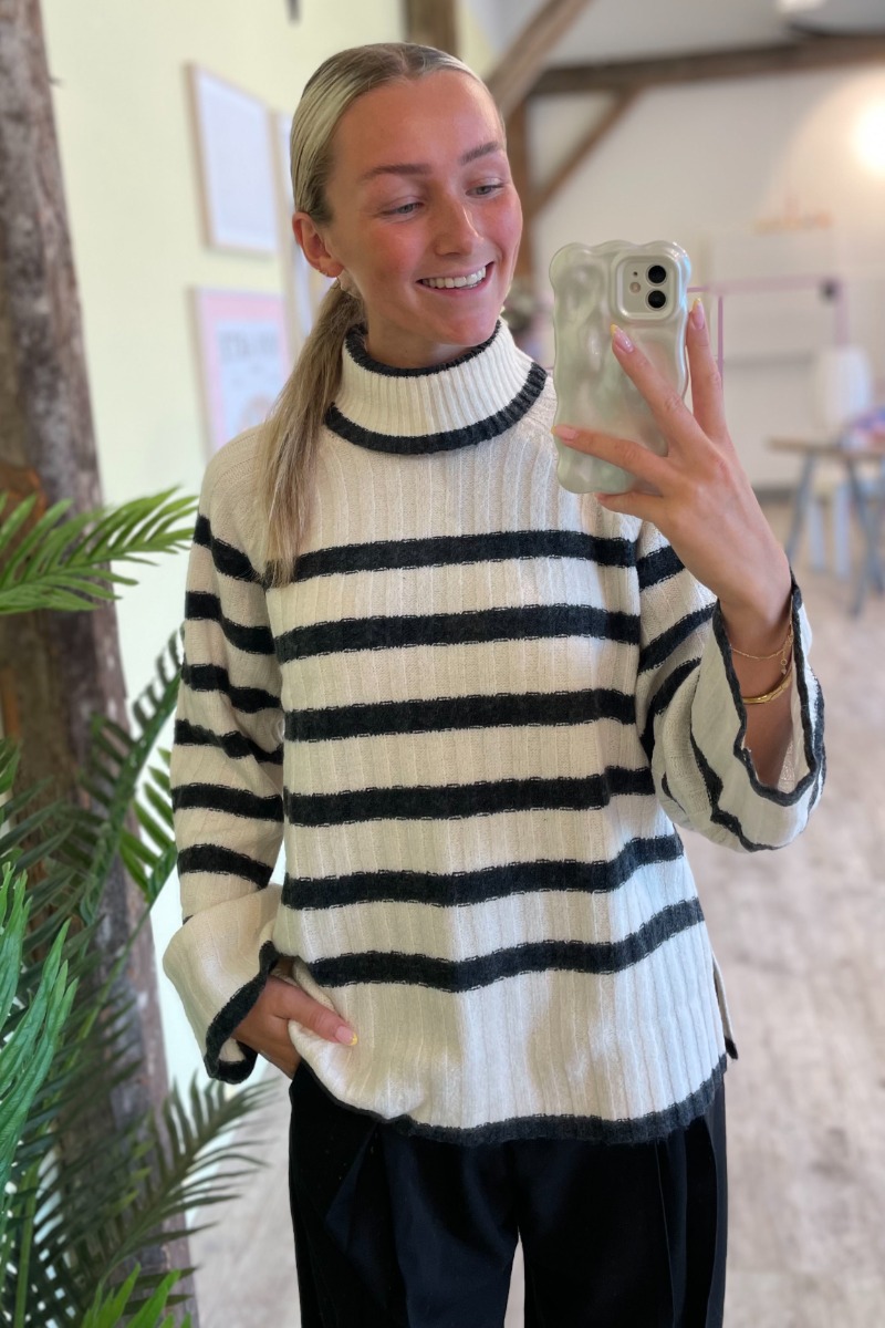 Strik     Miley L S Long Stripe Pullov Knt Noos   Birch W. Dgm Stripes fra Jdy