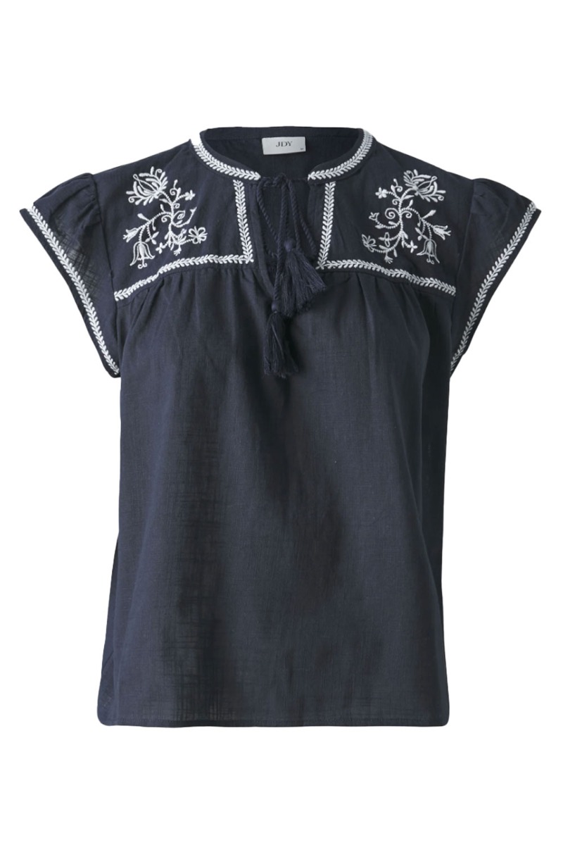 Top     Rosie S L Embroidery Top   Sky Captain fra Jdy