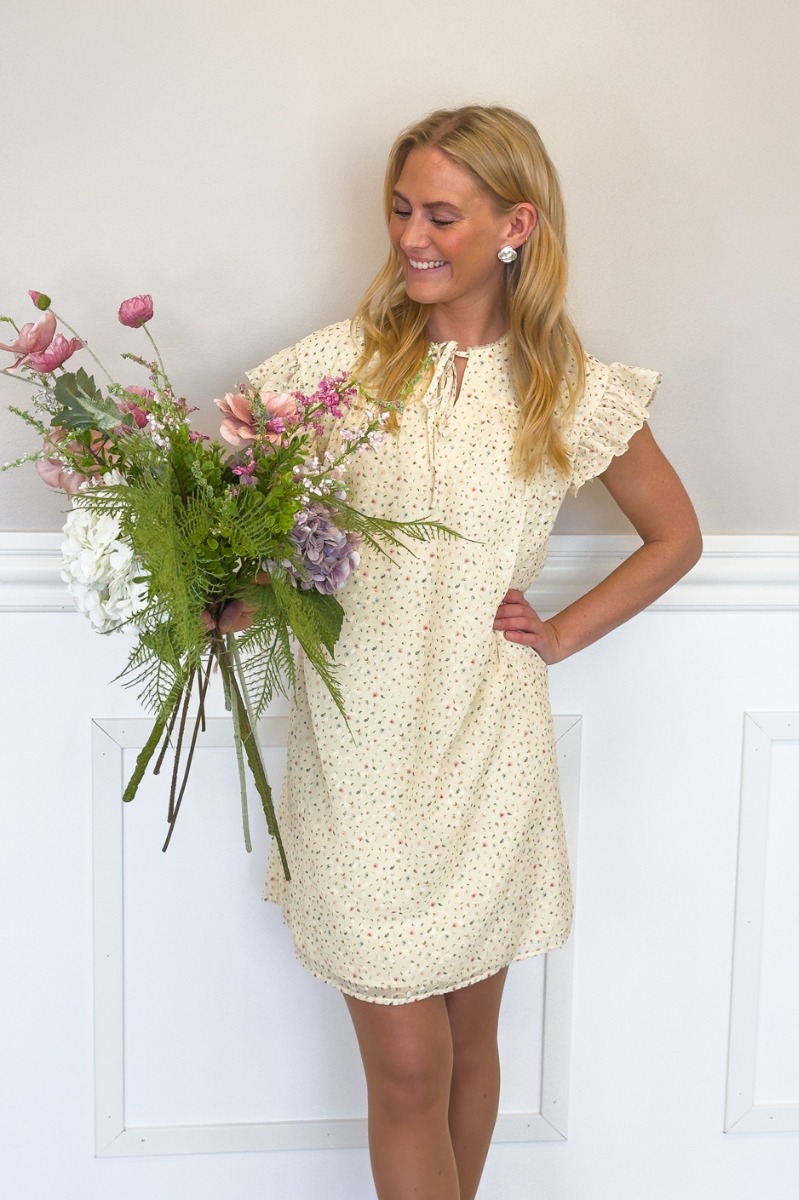 Kjole   Daisy Dress   Yellow fra Loved By Lykke