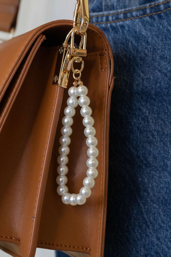 Vedhæng   Lucca Pearl Keyhanger   Sølvfarvet fra Lucky Lemon