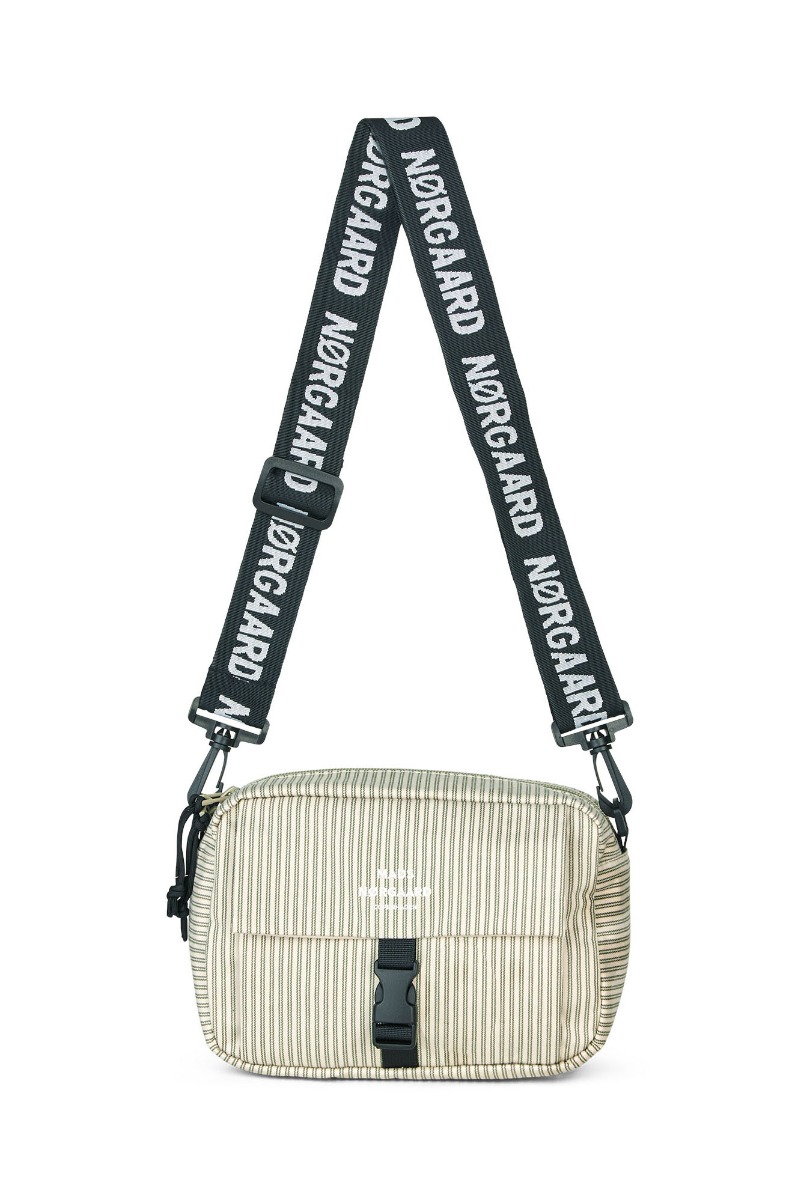 Taske   Broma Aop Fae Bag   Four Leaf Clover Whitecap Grey (levering Midt Maj) fra Mads Nørgaard