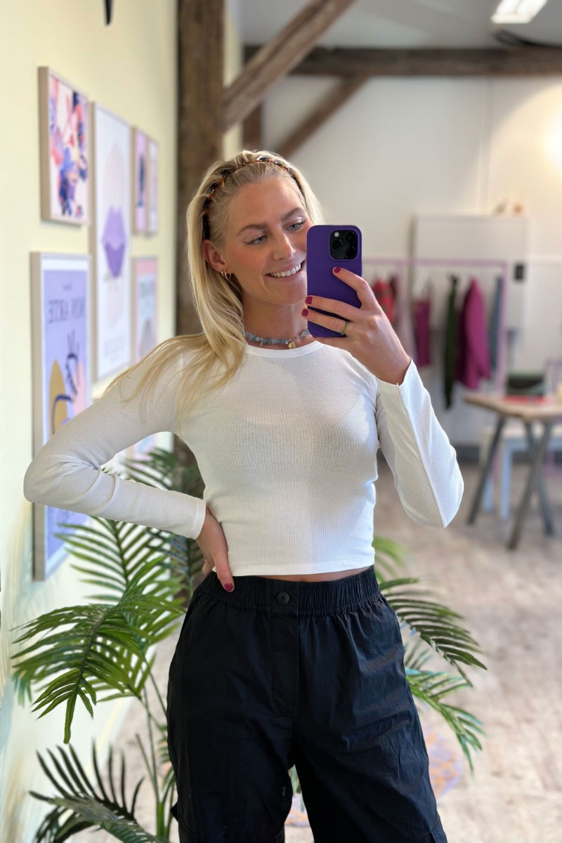 Bluse   Igormd Ls Crop Top   Off White fra Modström