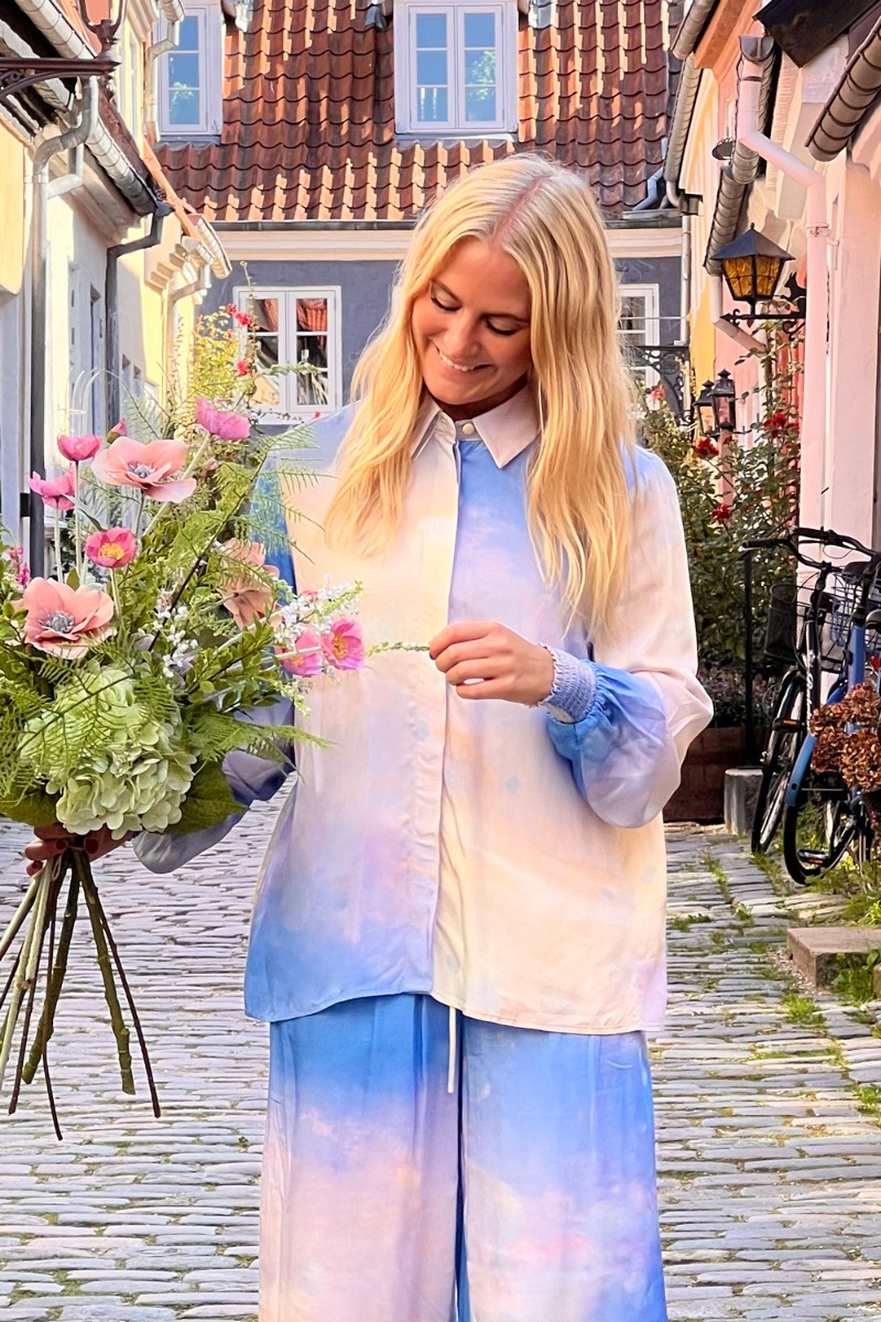 Skjorte   Nu Cloudya Shirt   Cerulean fra Nümph