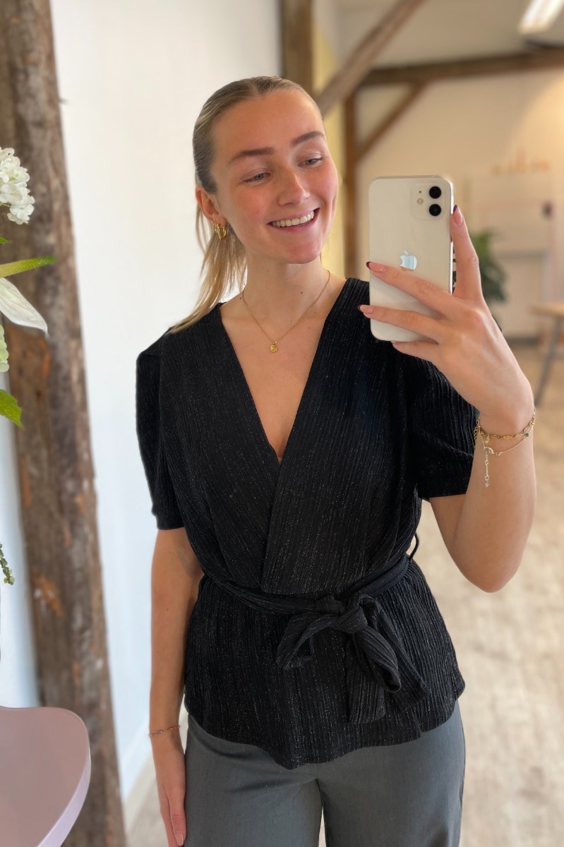 Bluse   Nasa T4   Black Silver fra Sisters Point