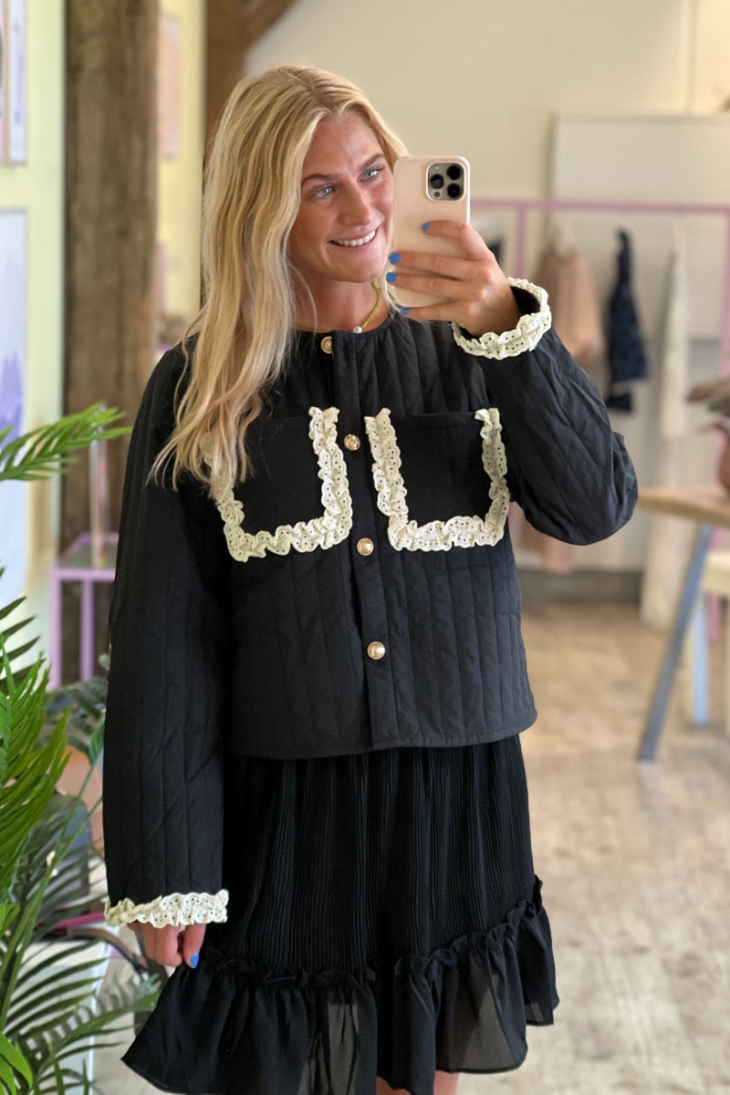 Stories From The Atelier By Copenhagen Shoes   Jakke   Move Me Jacket   Black